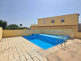 Venta de VILLA en Manises photo 0