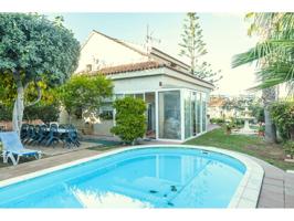 Casa en venta en L'aragai- El tenís, Vilanova i La Geltrú. photo 0