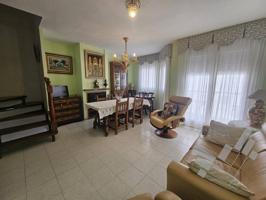 Casa adosada en venta en Nucli Urbà photo 0