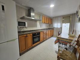 Casa adosada en venta en Nucli Urbà photo 0