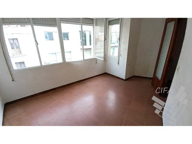 Piso en venta de 4 habitaciones en excelente ubicación photo 0