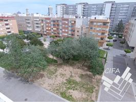 ¡Oportunidad en Benicarló! Piso de 4 dormitorios para reformar photo 0
