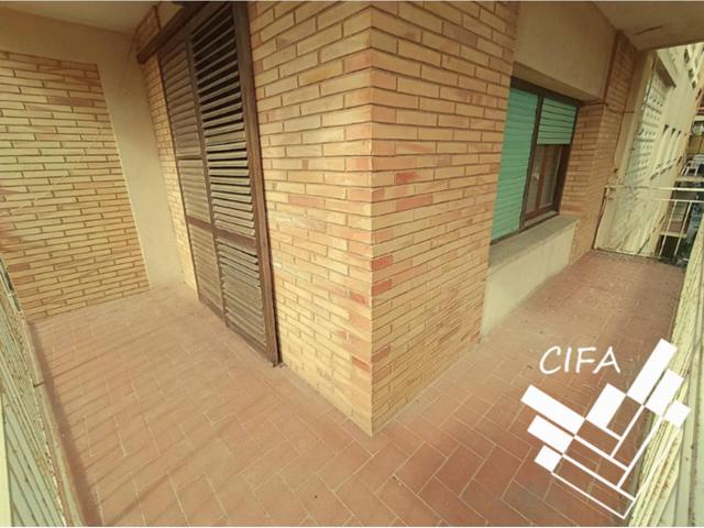 Piso en venta en Nucli Urbà photo 0