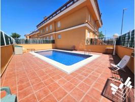 Casa adosada en venta en Sant Mateu photo 0
