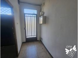 Piso en alquiler en Nucli Urbà photo 0