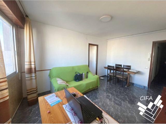 Piso en venta en Nucli Urbà photo 0