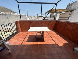 Casa en Venta en Luque con Posibilidad de hacer Cochera Muy Céntrica photo 0