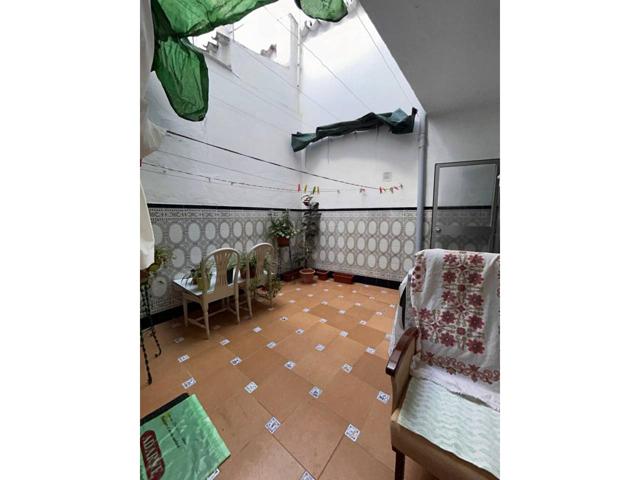 Casa en Venta para entrar a vivir muy próxima a la Calle Mesones photo 0