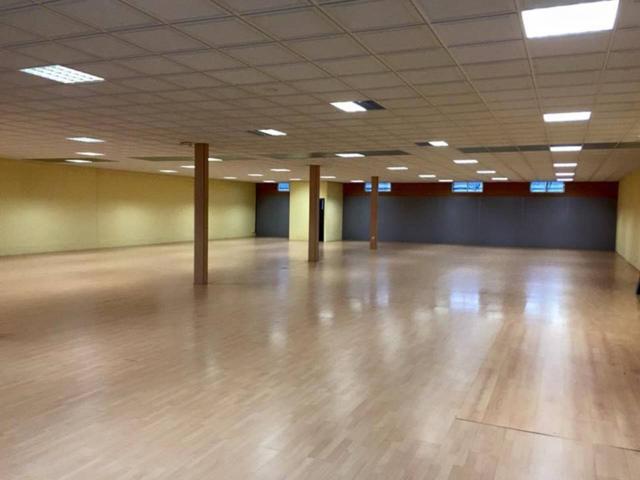 Venta de Nave Comercial en 2 plantas en Polígono Los LLanos photo 0