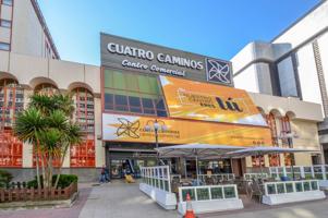 Local en el Centro Comercial Cuatro Caminos photo 0