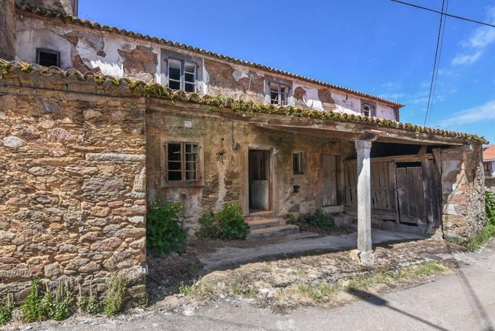 Casa de piedra para rehabilitar, con finca con hórreo photo 0