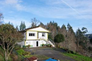 Casa en buen estado y buenas vistas, en Coirós, Santiago de Ois photo 0