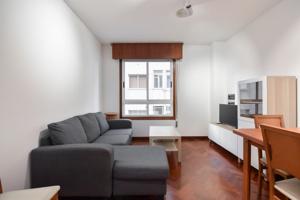 Dos habitaciones, con garaje y trastero, en Antonio Ríos photo 0