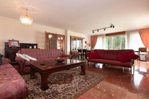 Chalé de gran tamaño y en excelente estado, a 1 minuto de la autopista photo 0