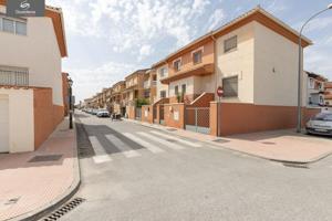 Unifamiliar Pareada En venta en Ambroz, Vegas Del Genil photo 0