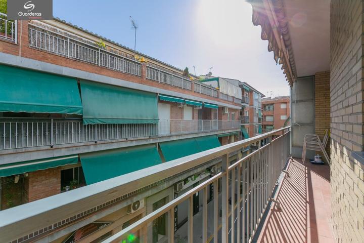 Se Vende piso en Maracena photo 0