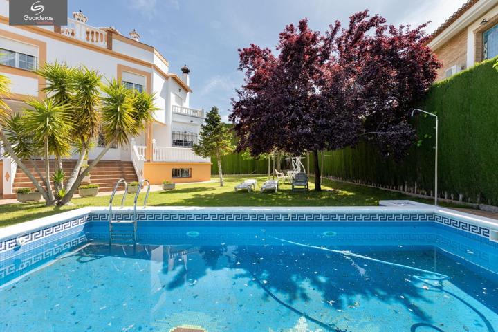 ¡GRAN CHALET EN GOJAR EN URBANIZACION LOS CEREZOS! photo 0