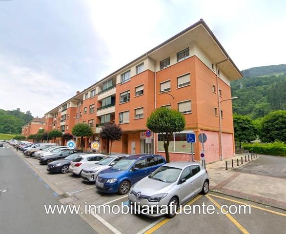 SE ALQUILA LOCAL COMERCIAL DE 158 M2 EN SODUPE photo 0