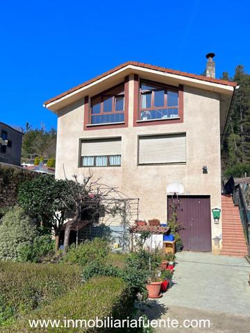 CASA CON TERRENO EN ZALLA photo 0