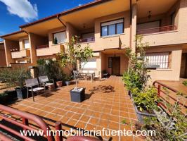 BONITO CHALET ADOSADO CON JARDIN, TERRAZA, TXOKO Y GARAJE EN VALLE DE MENA photo 0
