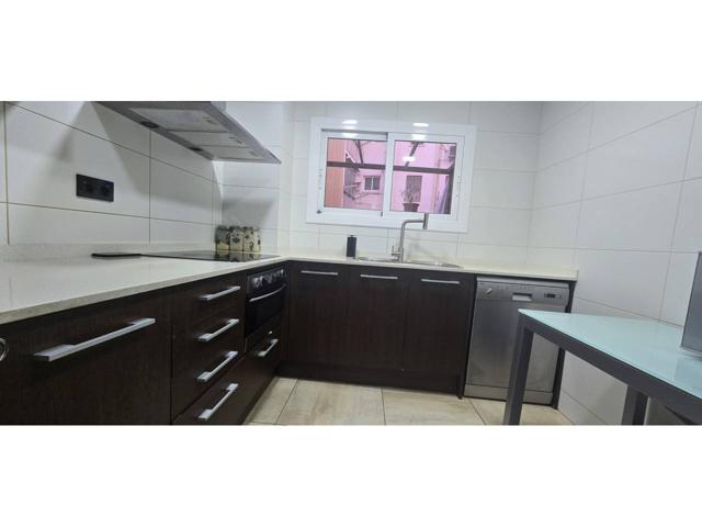 Pisazo en JOAN XXIII photo 0