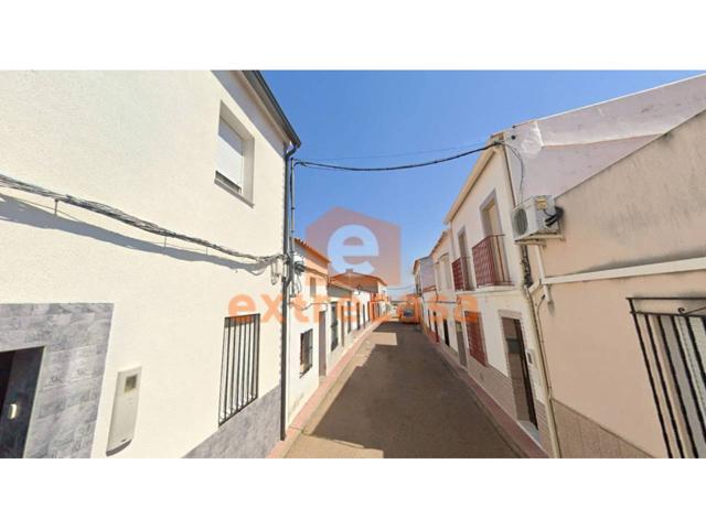 Casa en venta en La Albuera photo 0