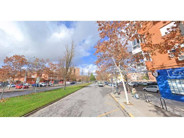 Local comercial en alquiler photo 0