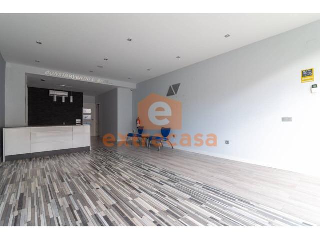Local comercial en alquiler en Pardaleras photo 0