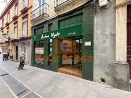 Local comercial en venta en Centro Histórico Badajoz photo 0