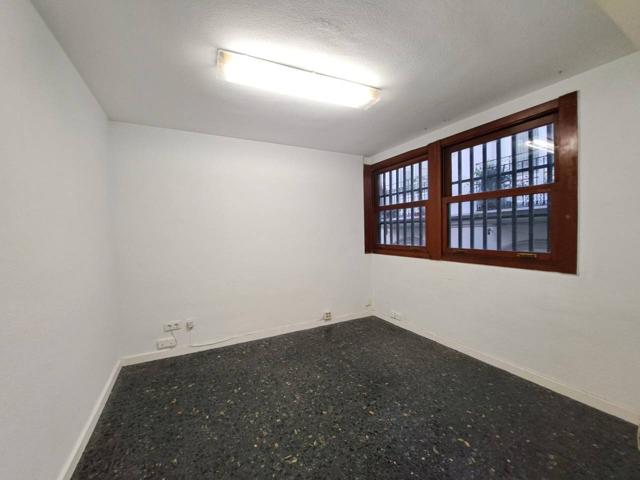 Despacho en alquiler en Sant Francesc photo 0