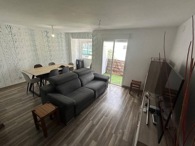 Piso en venta en En Corts(46013) photo 0