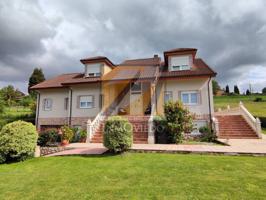 IMPRESIONANTE CHALET UNIFAMILIAR EN TIÑANA photo 0