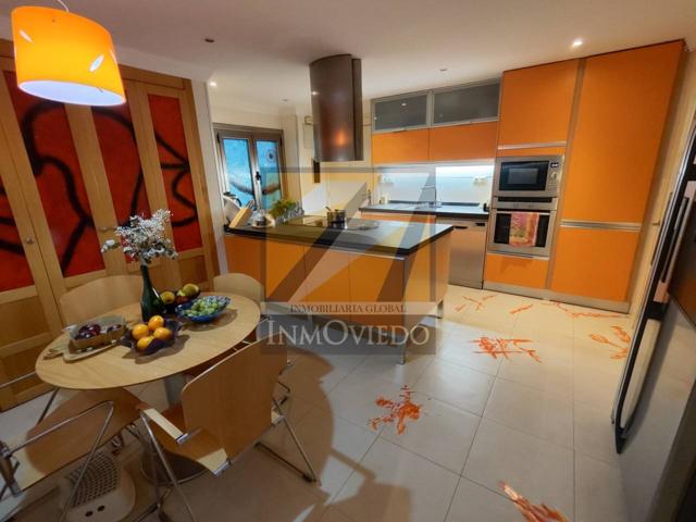 SE VENDE PRECIOSO PISO DE LUJO CON GARAJE Y TRASTERO ZONA CENTRO DE OVIEDO photo 0