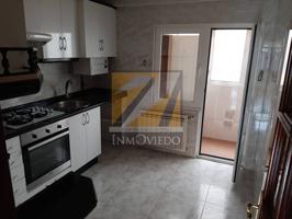 SE VENDE PISO AMPLIO AVENIDA TORRELAVEGA photo 0