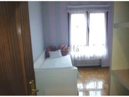 ALQUILER PISO CENTRO OVIEDO photo 0