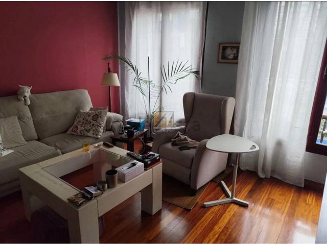 VENTA FANTASTICO PISO 150 M2 4 HAB. 2 BAÑOS EN PLENO CENTRO DE OVIEDO photo 0
