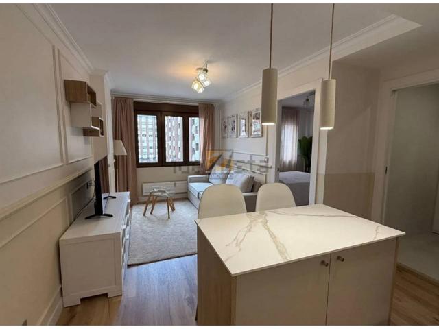 ALQUILER PRECIOSO APARTAMENTO 1 HAB. EN PLENO CENTRO DE OVIEDO photo 0