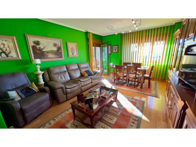 SE VENDE ESPECTACULAR CHALET EN LA MANJOYA EN EL CORAZON DE OVIEDO photo 0