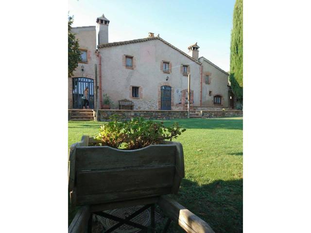 Masia en venta en L'Ametlla del Vallès photo 0