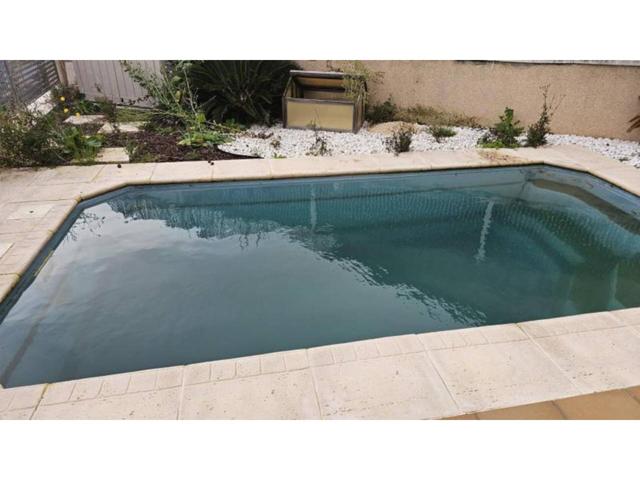Casa con piscina en Aiguaviva Park photo 0