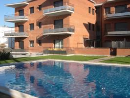 Piso en venta en La Roca del Vallès con piscina y jardin photo 0