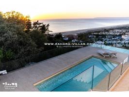 Chalet con impresionantes vistas en venta en Atlanterra photo 0