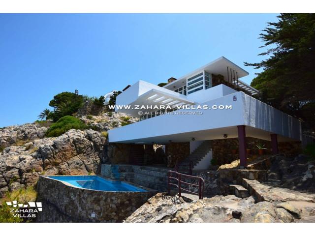 Magnífica Villa en Atlanterra inspirada en la emblemática Casa de la Cascada. photo 0