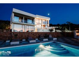 CHALET CON IMPRESIONANTES VISTAS EN VENTA EN ATLANTERRA, JUNTO AL FARO CAMARINAL photo 0