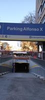 Plaza de parking en Alfonso X photo 0