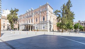 Magnifica vivienda lista para entrar a vivir junto al Teatro Romea. photo 0