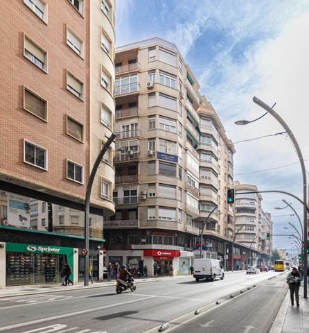 ¡Oportunidad única en la Gran Vía de Murcia, con opción de plaza de Garaje! photo 0