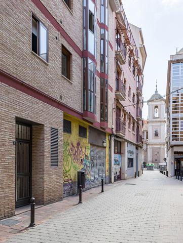 DOBLE PLAZA DE GARAJE CON AMPLIO TRASTERO EN VENTA, ZONA CENTRO MURCIA!!! photo 0