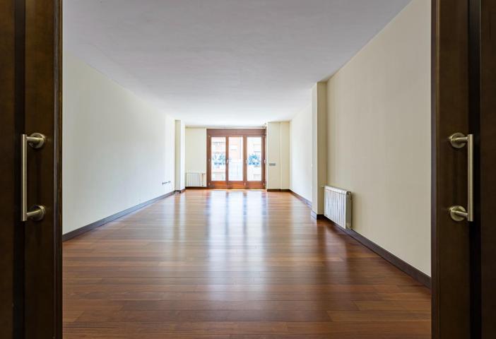 VIVIENDA DE 185M2 Y MAXIMAS CALIDADES EN EDIF.MESA DEL CASTILLO photo 0