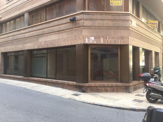 Gran local comercial de 400 m2, junto a Traperia y Platería photo 0